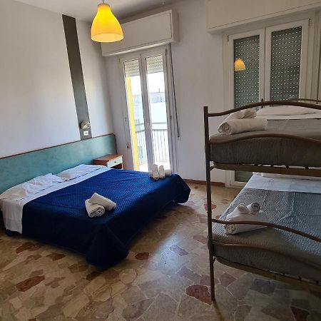 Hotel Ariosto ริมินี ภายนอก รูปภาพ