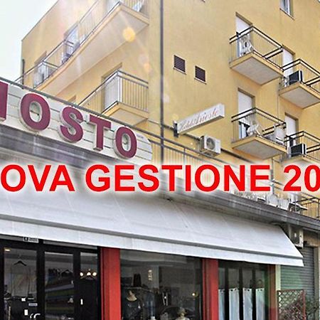 Hotel Ariosto ริมินี ภายนอก รูปภาพ