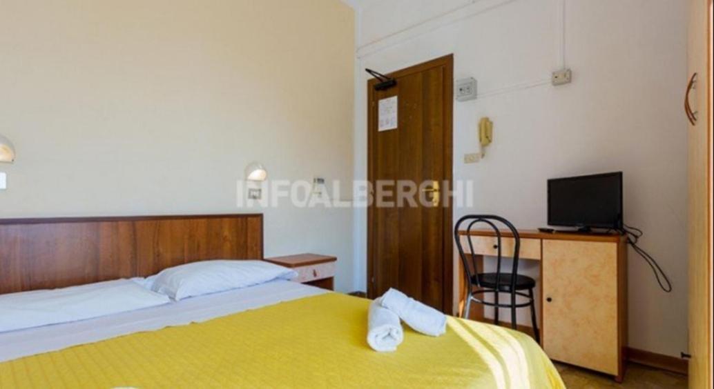 Hotel Ariosto ริมินี ภายนอก รูปภาพ