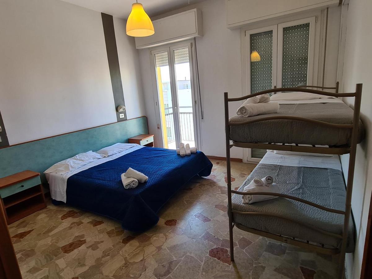 Hotel Ariosto ริมินี ภายนอก รูปภาพ